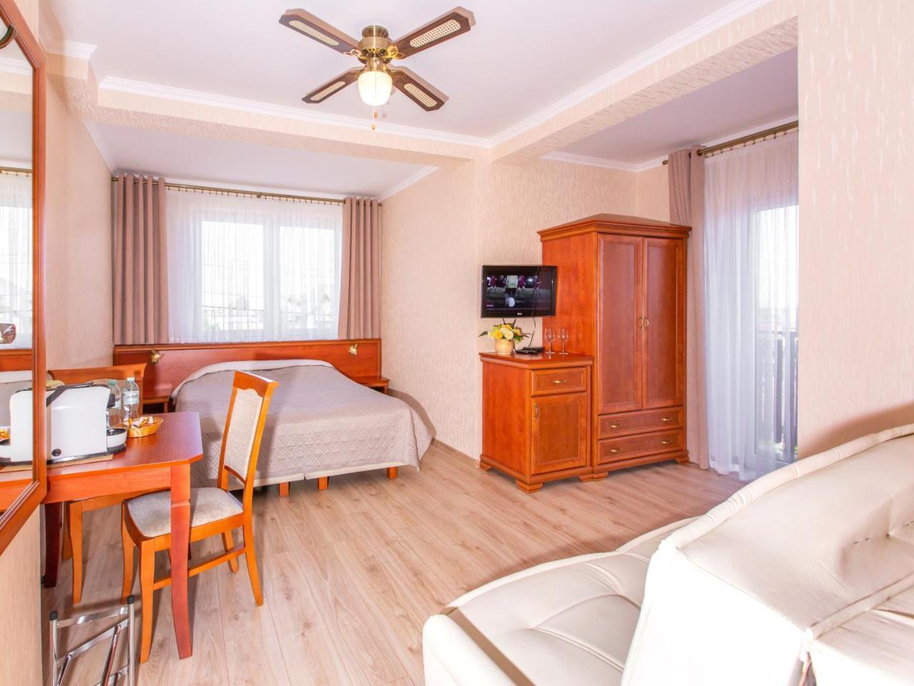 Rades Bed & Breakfast วาดีสวาโวโว ภายนอก รูปภาพ